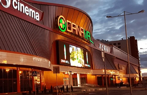 Construction of Dana Mall